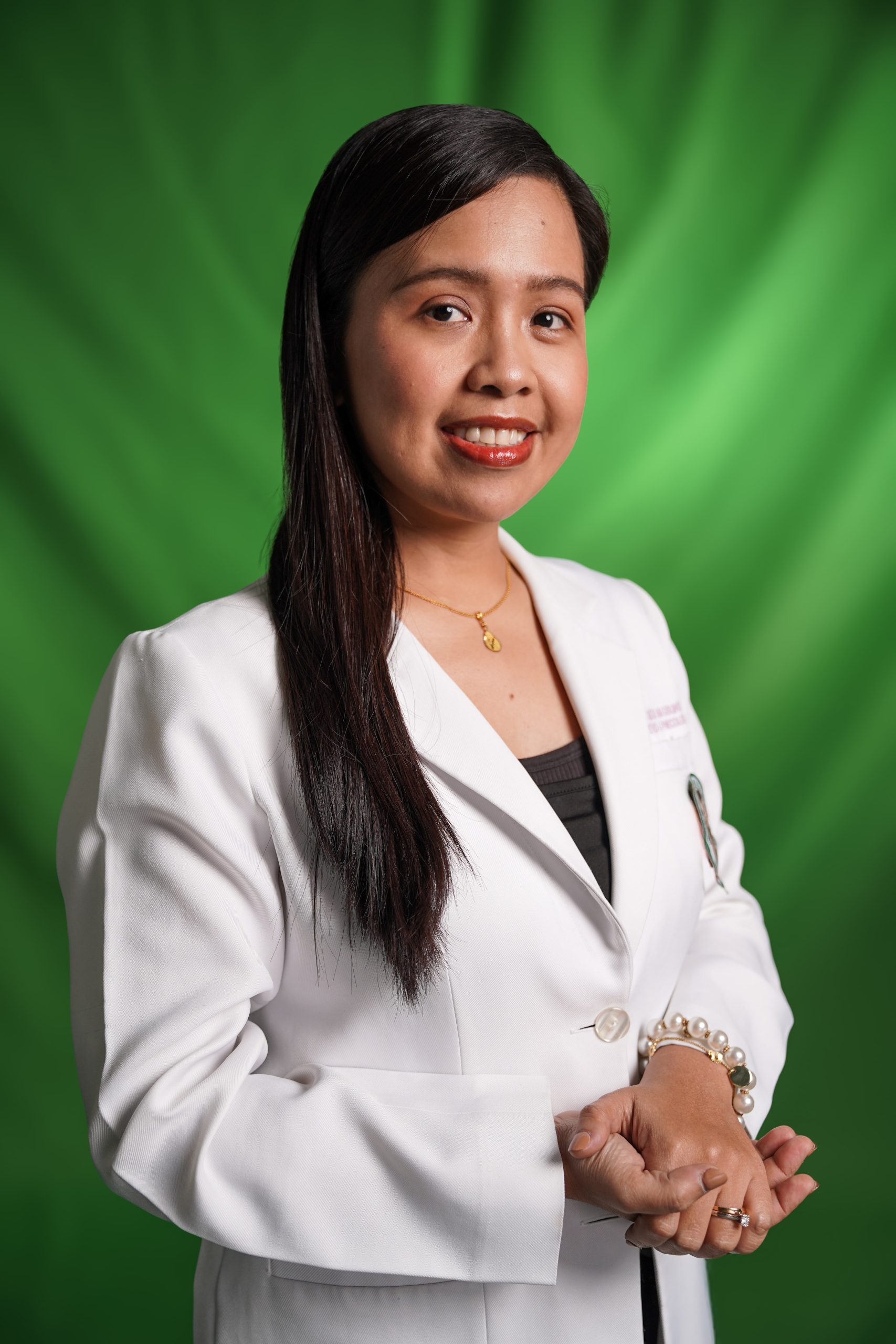 Juego-Magbuhos, Anna Lyn